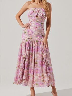 NWOT ASTR The Label Women's Estefany Floral Strapless Maxi Dress in Size Medium